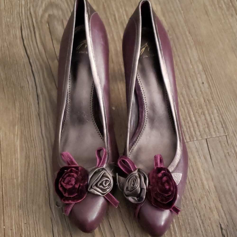 J. Vincent plum high heels size 9½ nwot